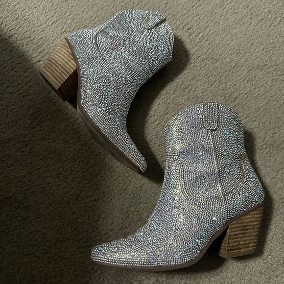 Matisse Glitter Ankle Boots in Rose Pink Gold - Picture 2 of 5